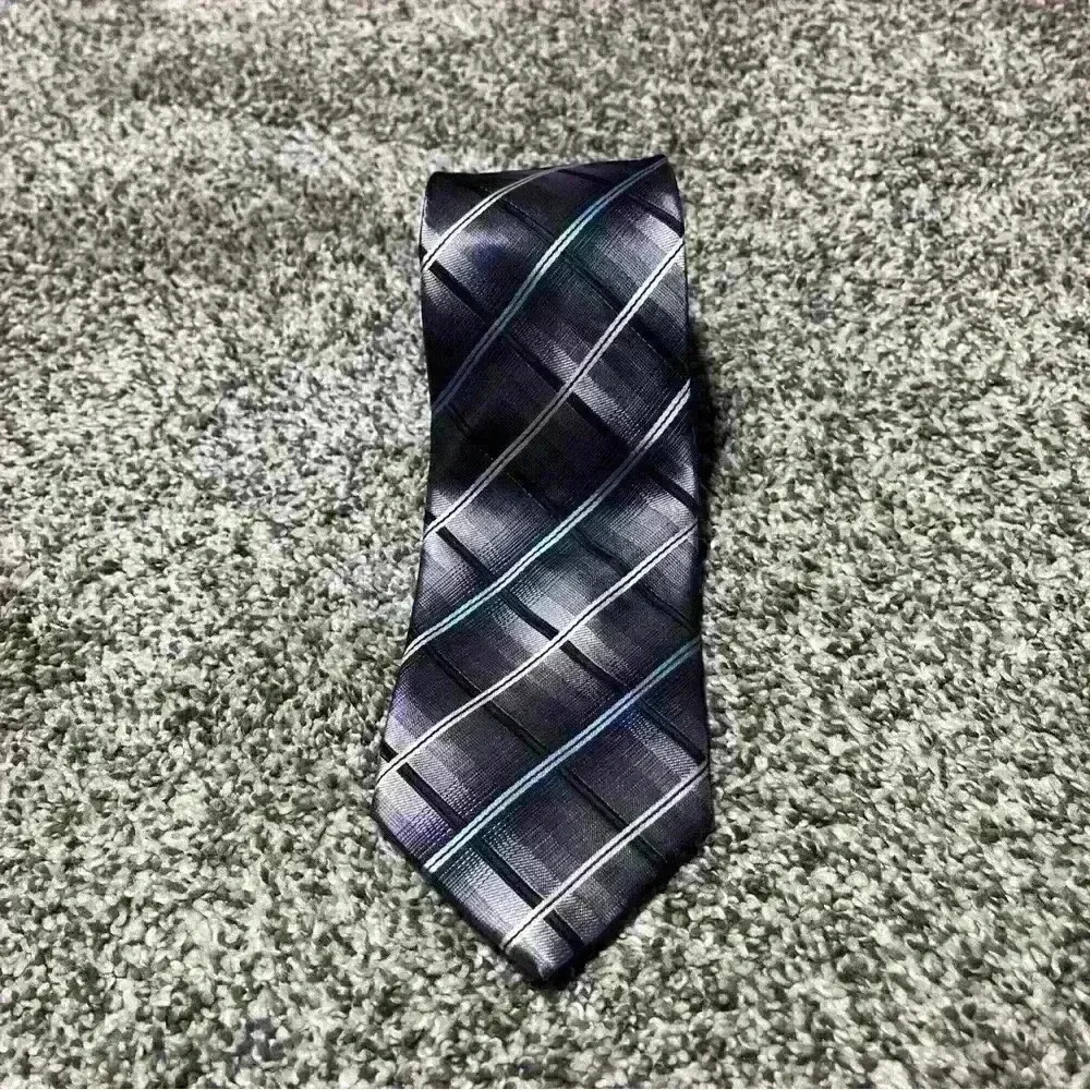 CROFT & BARROW Men's Tie Purple, Blue, Silver Plaid Necktie Polyester